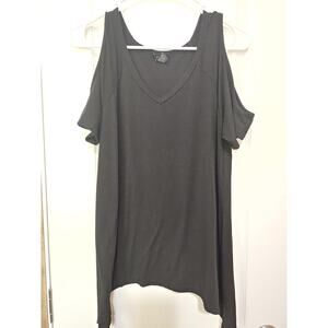 Womens Cold Shoulder Rue 21 top sz M